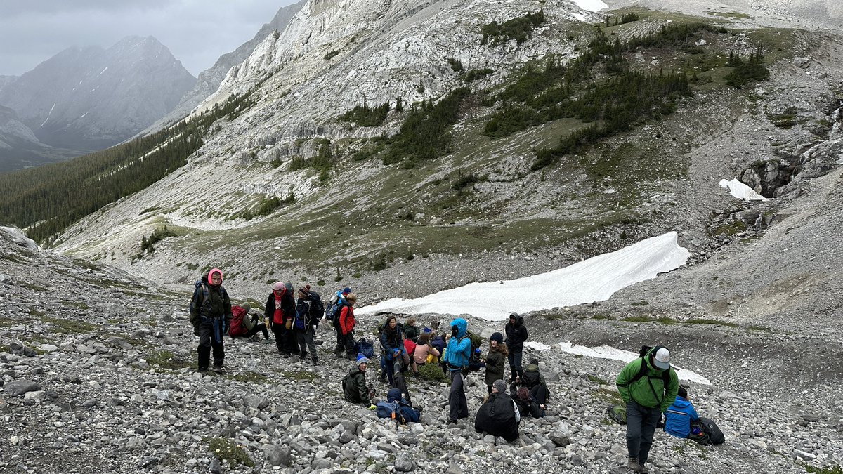 Successful grade 7 class trip up to the Rae glacier and overnight at Elbow Lake.  The weather cooperated for our hike yesterday and the snow didn’t start until lights out.   

#PlayOutside #ABparks