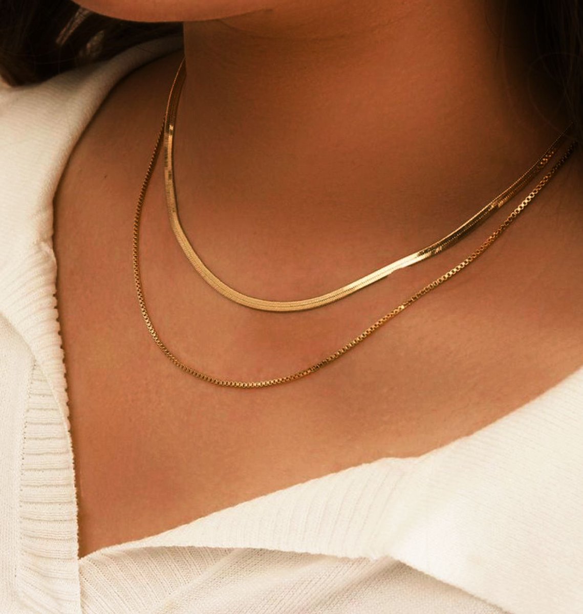Gold jewelry is always in fashion!
Visit fourtruss.com 🔥

#goldchain #canadajewelry #jewelrycollection #goldnecklace #canadagold #canadaaction #cubanlinkchain #tennischain #ropechain #goldnecklase #chain #boldchain #goldcrossnecklase #14kgoldchain #herringbonechain