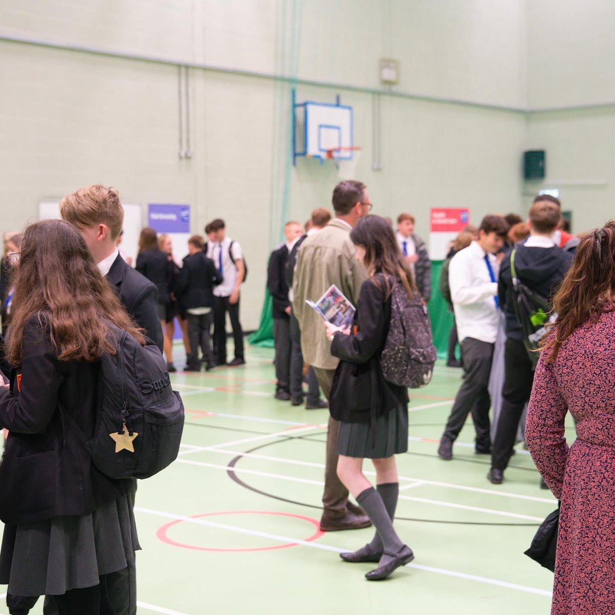 southportcoll's tweet photo. Day 2 of Taster Week completed 🫡

Today we had the fantastic students of Meols Cop on campus for them to try out the courses we offer!

A massive thank well done to all of you who came in today, you were great ⭐️ 

#youatsouthportcollege #tasterweek #Southport #college #students https://t.co/egpioiNUIo