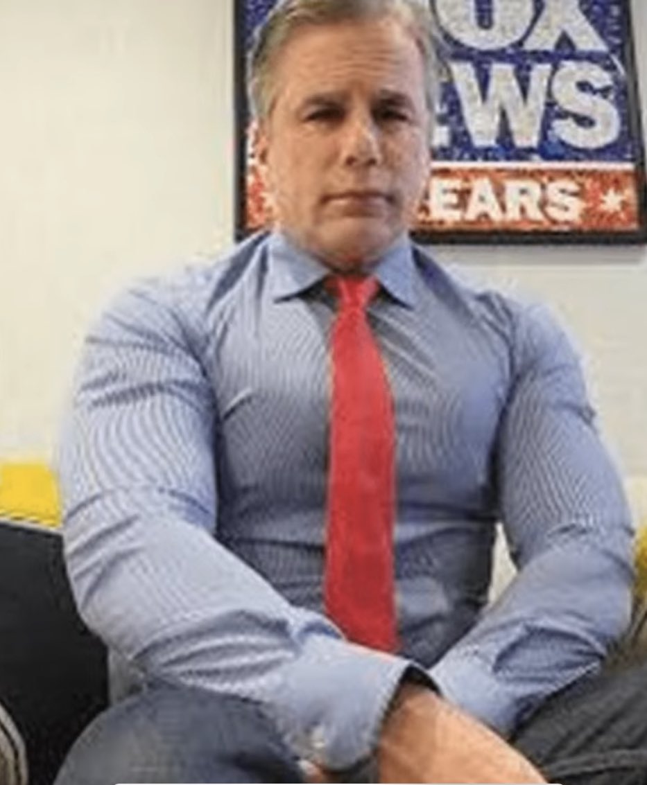 @TomFitton #smalldickenergy