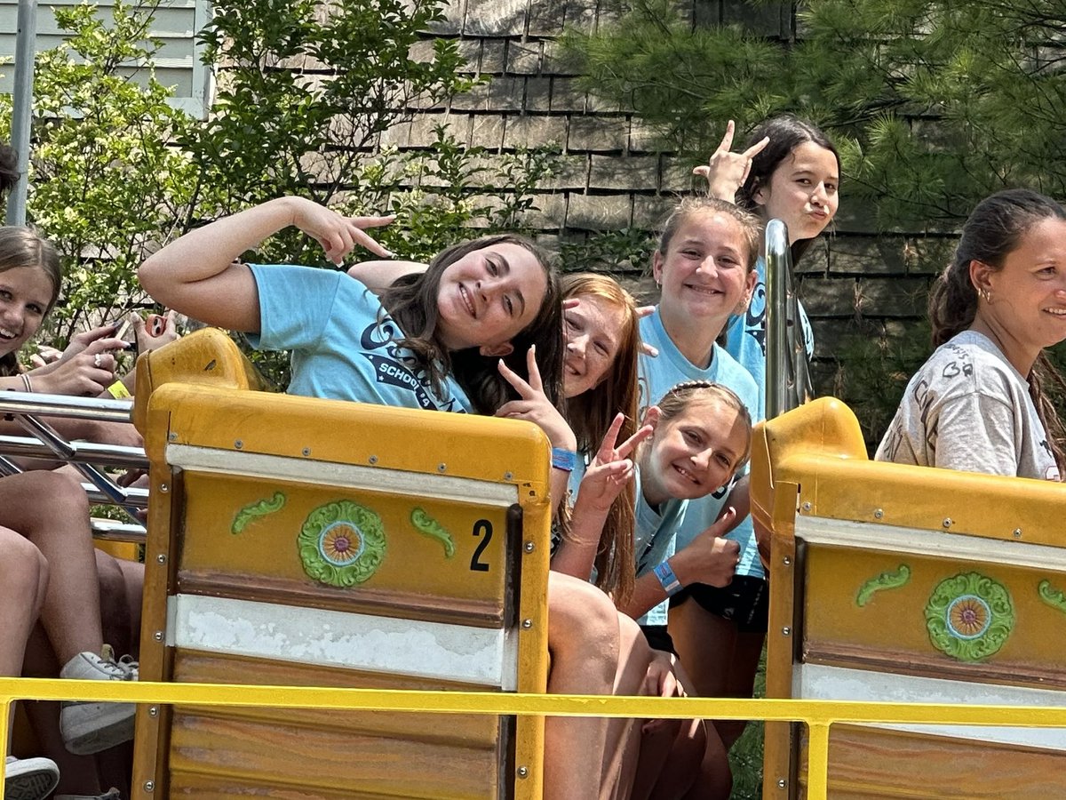 MrsBruno35's tweet photo. @OSchool4 @AdventurelandLI #sch4sixthgradeday https://t.co/zqSNsmXihx