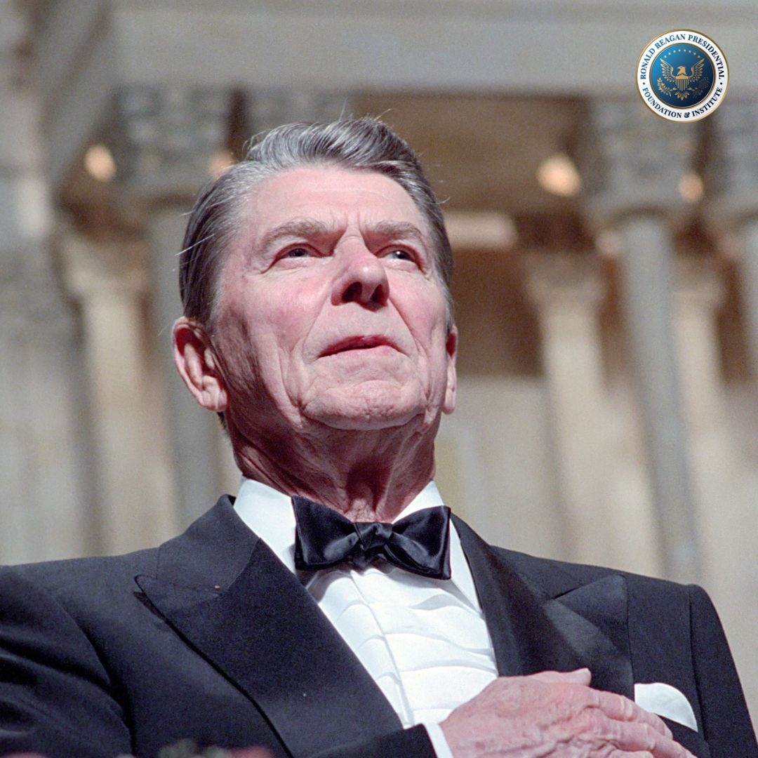 “I need your help. I'm not embarrassed to ask for it. And I have faith that you'll come through, because you always have.” #RonaldReagan #AmericanCitizens #Worktogether