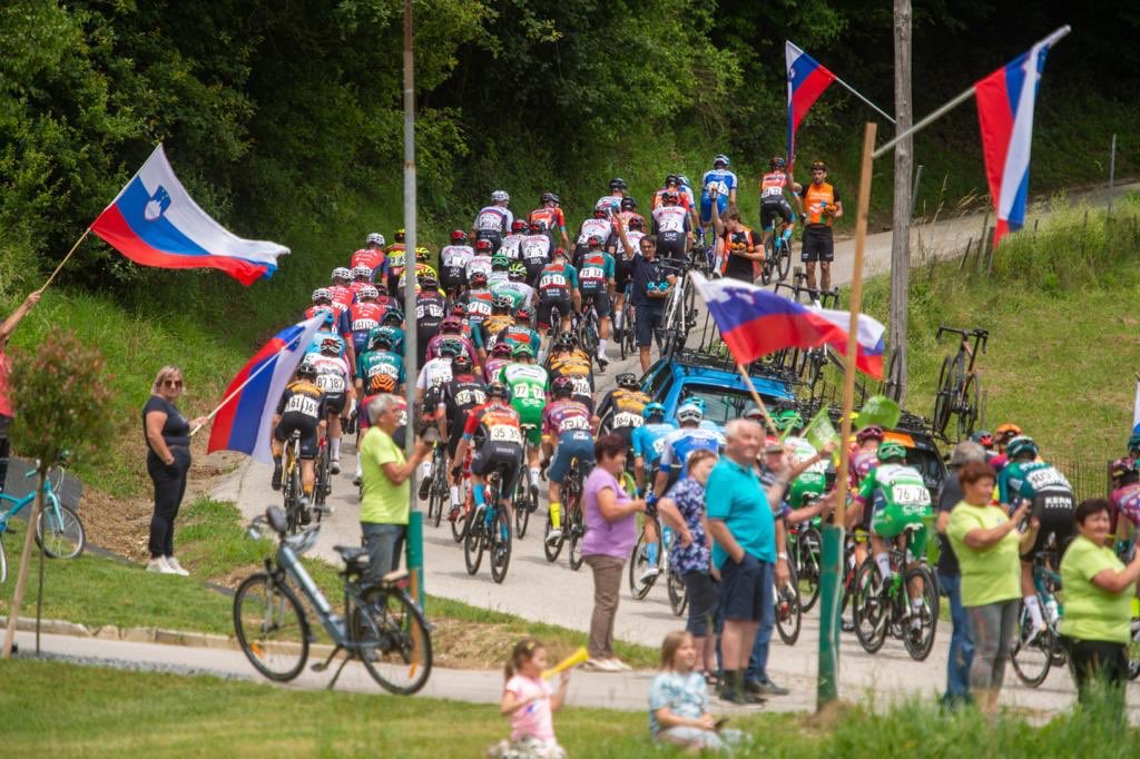 NatanGregorcic's tweet photo. @TourOfSlovenia 🐉🇸🇮

📸 Mario Stiehl 📸 https://t.co/S9txTzUdwd