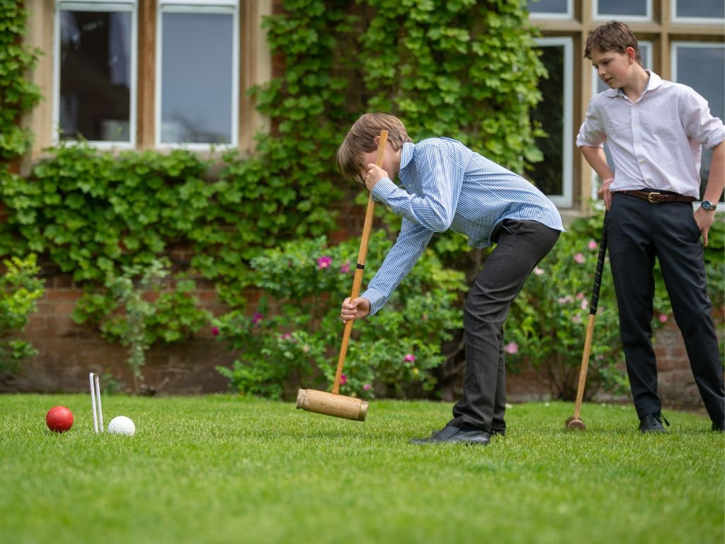 RadleyCollege's tweet photo. Enjoying the last few weeks of the Summer Term with a few games of croquet outside B and F Social. 🙌🏼
#NoOrdinaryPlace https://t.co/fU2yN6C21a