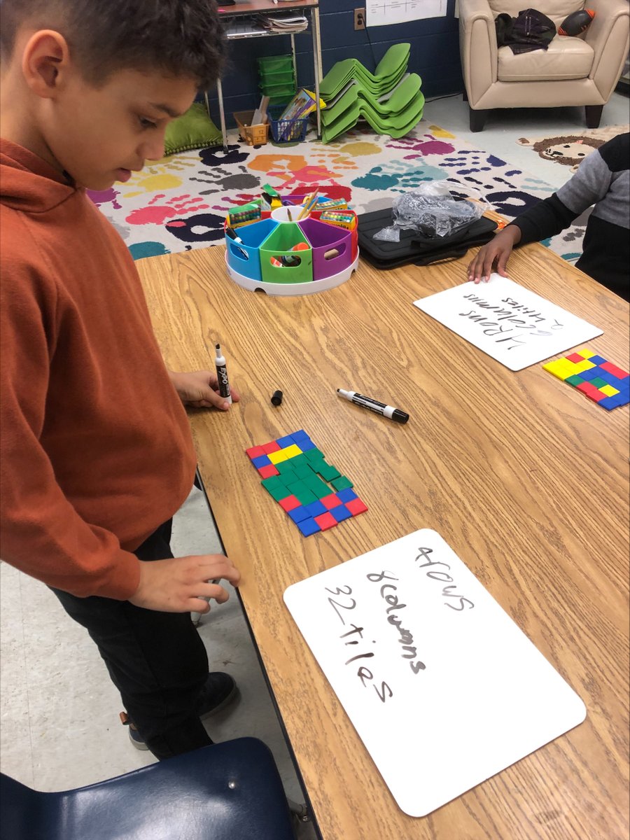 FondeElementary's tweet image. Mrs. House&apos;s 2nd graders had fun making their own rows and columns. It’s always smiles when these kiddos can get their hands on manipulatives! #CelebrateFonde #LearningLeading