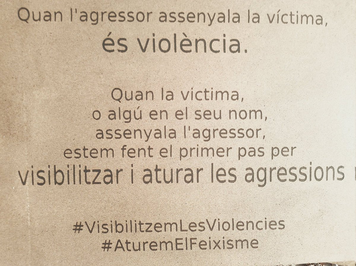 Per assenyalar l'altre dia a un feixista, he rebut molts insults.

 La meva resposta als insults son arguments.

Quina paradoxa que just la gent que insulta,  és la que ja no té arguments.

#VisibilitzemLesViolencies
#AturemElFeixisme