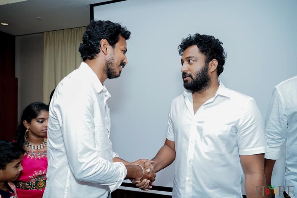 PriyeshSoundra's tweet photo. #Hopeteam https://t.co/qwHmqEJPgV
