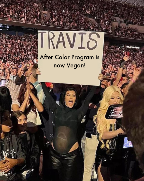 KeuneNAmerica's tweet image. What better way to announce our Semi Color Liquid Activator is on the way?! 🤩  Thank you Kourtney for the announcement gold and @keuneanz for the inspo! 

#keune #keunenamerica #keunecolor #keunesemicolor #youcanhaveitall #keunestyle #keunelumicoat