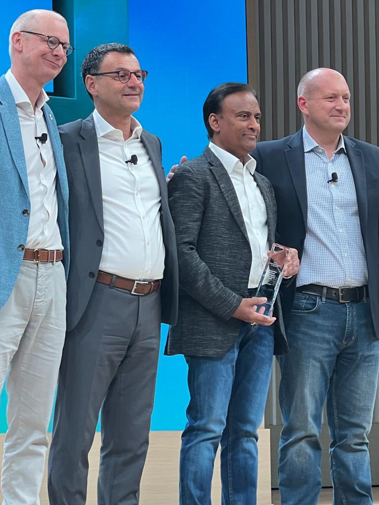 umashankar_infy's tweet image. Infosys wins HPE global Systems integrator award consecutively 3 times in a row. #infosys #HPEDiscover #infosyscobalt @sajusankar @adyaanant @Narryhyd @anandswam @singhjaz @dennisgada @KarmeshVaswani @virmani_sumit @Gupta_Shishank @tarangpuranik22