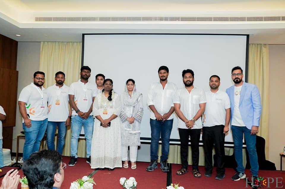 PriyeshSoundra's tweet photo. #Hopeteam https://t.co/eaZ3hB60ip