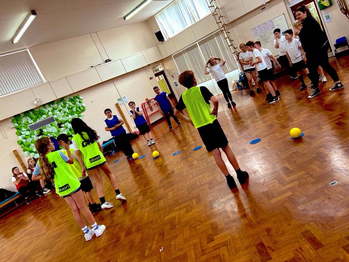 Today was the last #BawtryBallers dodgeball after school club. The children put their skills to the test in our intra-school competition. It was a tough battle between neon and white team, however white pulled through throwing some last minute rockets landing them the win! 🥇🏆