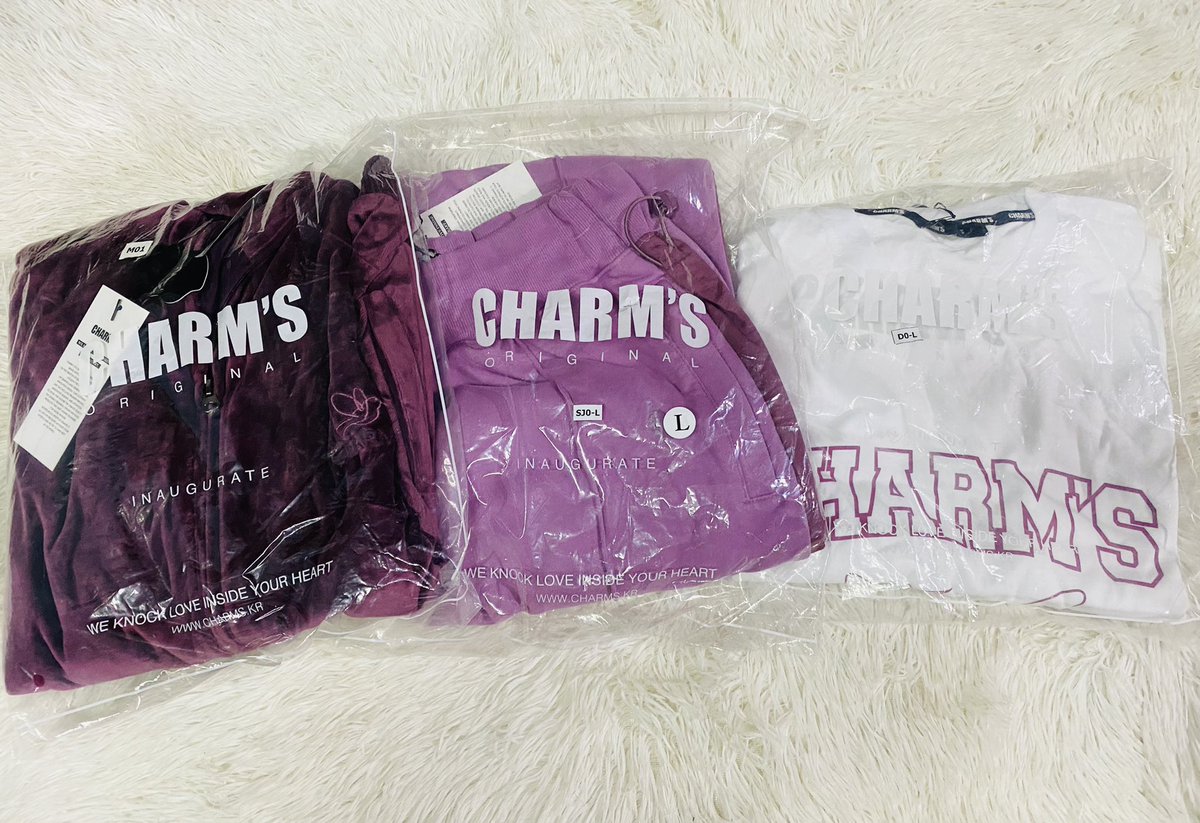 แจกเสื้อฮู้ด กางเกง เสื้อยืดคอลเลคชั่น CHARMSxBAMBAM รางวัลละ 1 ตัวรวม 3 รางวัล (สปซ.โดยคุณพลอย) กดใจ รีทวิตดันแท็กน้องให้ขึ้นที่ 1 เทรนไทย เทรนโลกกันจ้า 🫶💚
BAMBAM LV MEN SS24
#BamBamxLouisVuitton