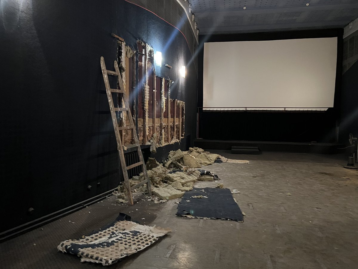 milapalamar's tweet image. Exploring historical cinema premises in Lviv city center — soon to become a flagship youth hub &amp;amp; European Youth Capital #EYC office with UNICEF’s support 🏗️ Excited to work w/ Lviv on prep for #EYC year &amp;amp; new chapter in city’s youth engagement work