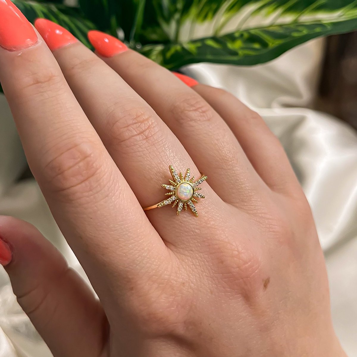 the sunburst ring 🤍