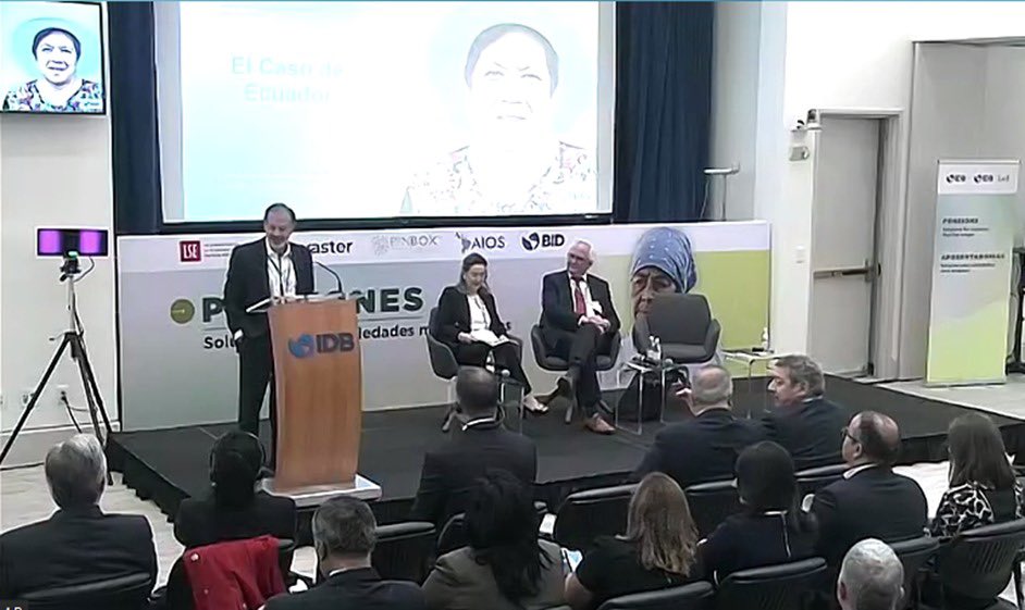 OissSec's tweet photo. SG @ginariano modera mesa “Diálogo sobre los procesos de reformas de pensiones” con Osvaldo Macías @Superpensiones 🇨🇱, @r_saldain presidente comisión expertos 🇺🇾 y Augusto de la Torre, Coord Comisión de Reforma 🇪🇨
Convocado @el_BID @LSEnews #Novaster @pinBoxSolutions y #AIOS https://t.co/VnwL8F3zrX