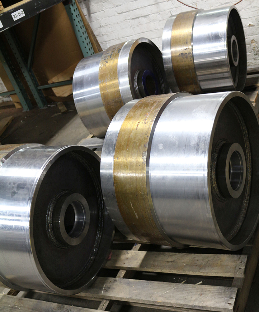 Hamilton_Caster's tweet photo. Throwback: This custom wheel is humongousโeven for us! When you team up to solve some of the toughest material handling issues: https://t.co/8FlxHyTfLi #caster #americanmade #hamiltoncaster #heavyduty #materialhandling #manufacturing #industrial #engineeringlife https://t.co/0k4oACzmif