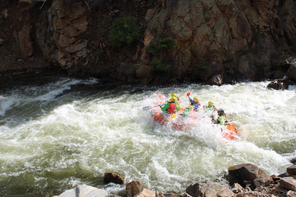 LawsonAdventure's tweet photo. We have great water levels out on Clear Creek right now so come grab a paddle and raft with us! 😎☀️⛰
#lawsonadventurepark #clearcreek #rafting #whitewaterrafting #mountains #outdoors #weekendvibes #neardenver #adventure https://t.co/dkGSD5sA9a