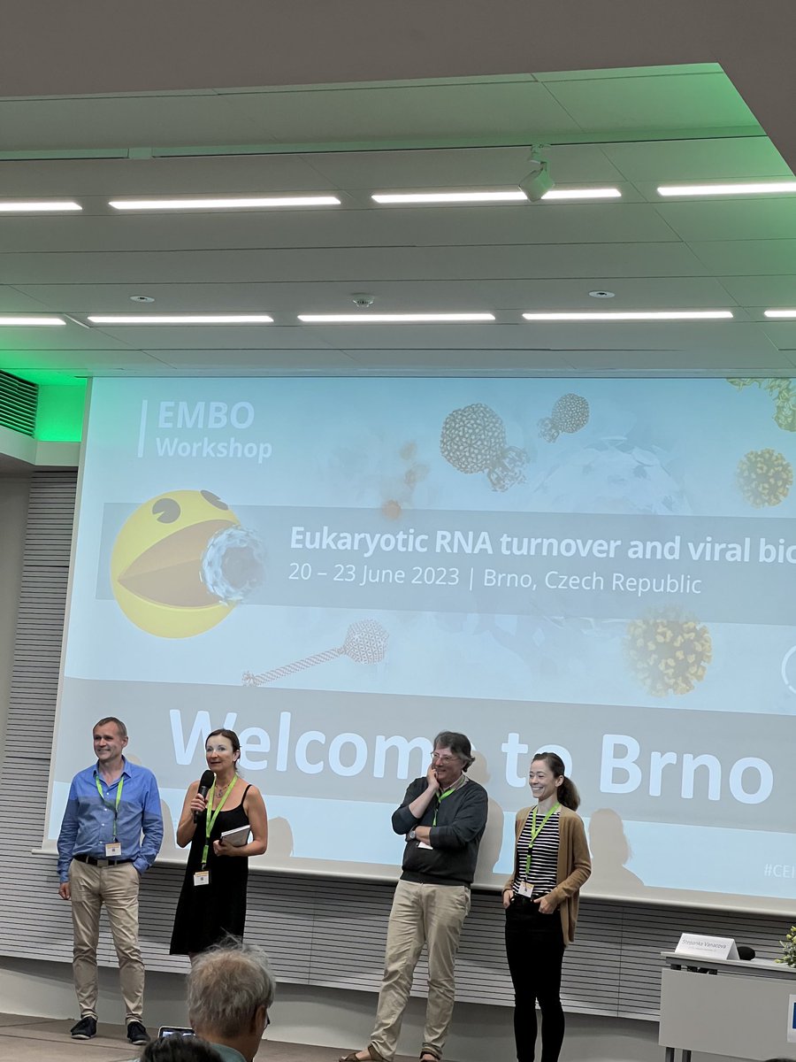 ⁦⁦@SVanacova⁩ kiks off the #EMBOeukRNA23 meeting in Brno. Let’s start!