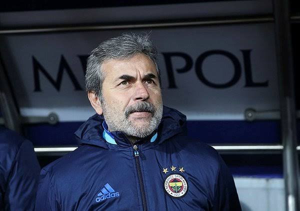 Aykut Kocaman: 'Ali Koç'un, 'Aykut Kocaman'ı göndermek hataydı' sözlerini samimi bulmuyorum. 5 senedir yüzlerce ismin adı geçti, benim geçmedi. Bir hata olarak görülüyorsa düzeltilmesi lazımdı. Bu yüzden samimi bulmuyorum.'

[Sports Digitale]