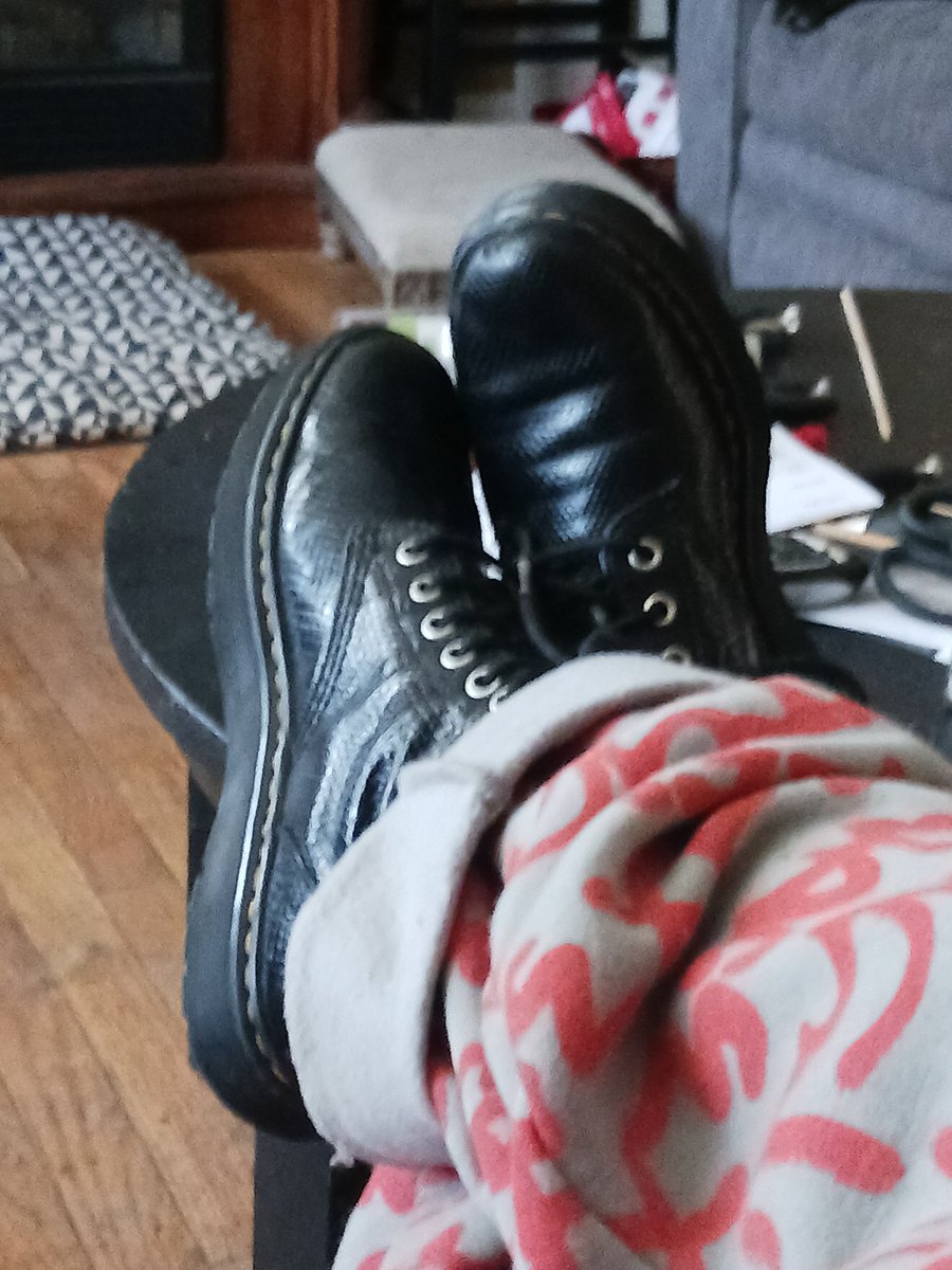 princeperf's tweet photo. new collection up on https://t.co/KDzVf6OtJR featuring my new boots ;) give them a kiss for me
#feet #feetcontent #feetpic #feetseller https://t.co/n1vflx0WhB