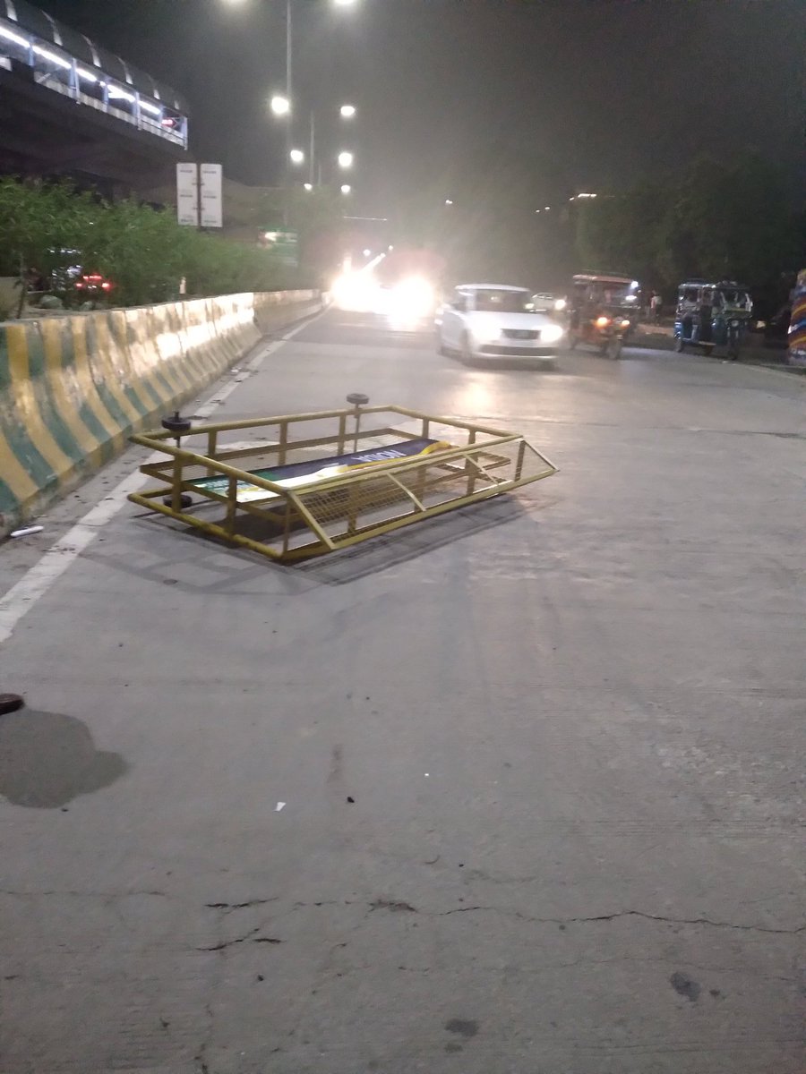 <a href="/CeoNoida/">CEO, NOIDA Authority</a> <a href="/noida_authority/">NOIDA Authority</a> <a href="/noidapolice/">POLICE COMMISSIONERATE GAUTAM BUDDH NAGAR</a> Tonight, returning from office, 10:40 PM, I nearly had a serious accident due to negligence on behalf of noida police. Barricade was lying in middle of the road at the underpass near noida sector 52 metro station. Authorities, wake up.