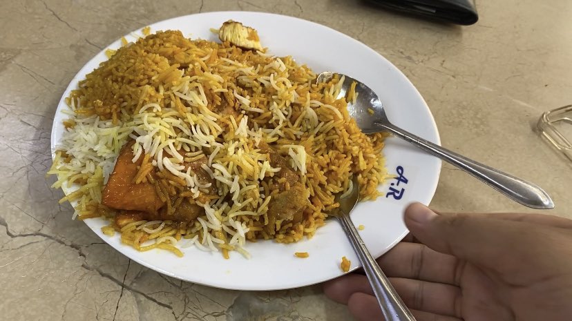 An Honest Review of Al Rehman Biryani. One of the best Chicken Biryani of Kharadar Karachi.

m.youtube.com/watch?v=EJ_bEo…

#chickenbiryani #biryani #biryanilove #karachibiryani #biryanirecipe #chickenbiryani🍗 #biryanirice #biryaniisbae #biryanilovers