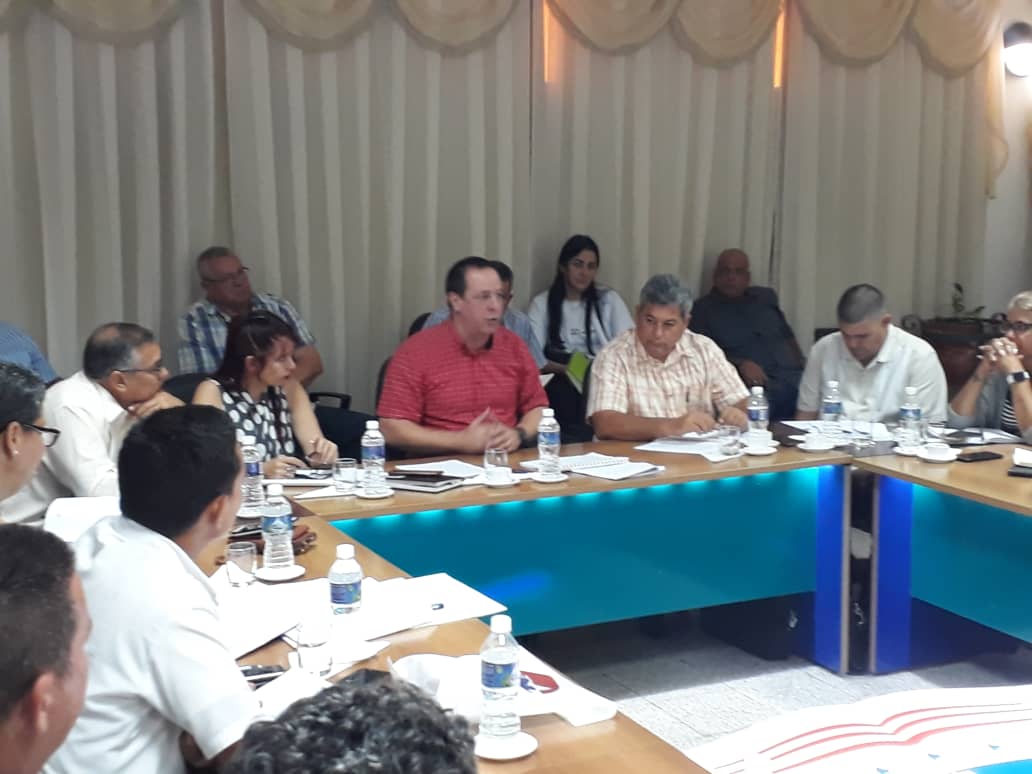 En el encuentro que se desarrolla en la Universidad de Ciencias Médicas de Camagüey, Portal Miranda al referirse al  enfrentamiento a las arbovirosis, enfatizó:  " Debemos actuar con responsabilidad en el control vectorial, tanto en comunidades como en centros laborales".