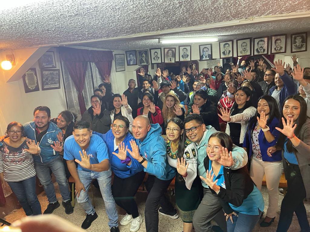 GisseGarzonM's tweet photo. ¡Soy de #Mejía guambrita, ay caramba! 
💛💚

Desde esta hermosa tierra grande, seremos parte de #ElResurgirDeLaPatria. Presentamos nuestra lista en compañía de autoridades electas, militancia y quienes se van sumando en esta campaña histórica. 

#VolveremosASerPatria 🖐🏽💛💙❤️
@LuisaGonzalezEc
@ecuarauz
@RC5Oficial