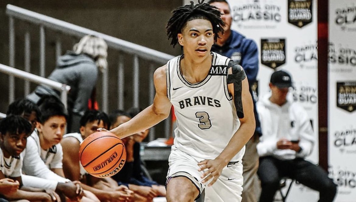 Top-15 rising junior Elzie Harrington tells @247Sports he is considering scheduling his first official visit with #Harvard. He discussed the Crimson and three power conference programs pursuing him aggressively. FEATURE | 247sports.com/college/basket…