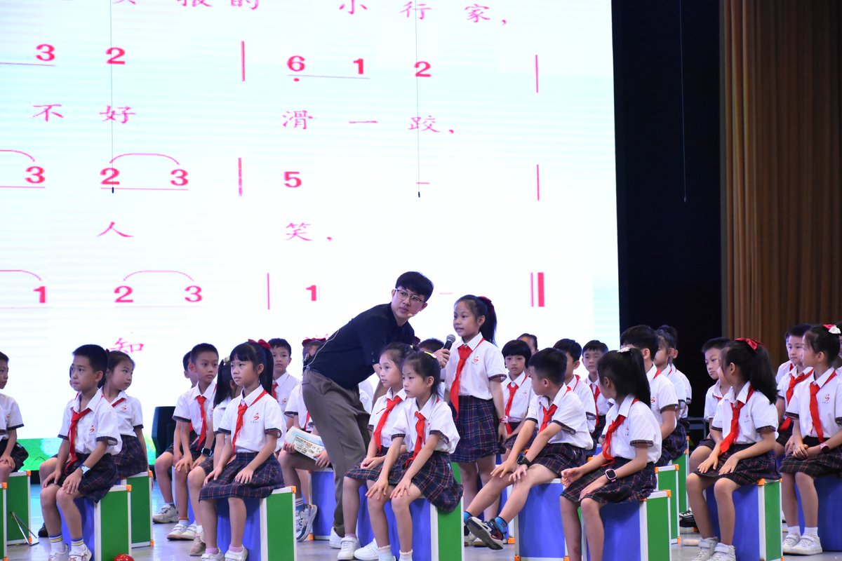 #AwesomeKids
A #music teaching competition was held recently for primary and secondary schools in #Wenchang. 25 teachers participated to demonstrate their diversified ways of teaching music, including dancing💃, music appreciation🎶 and singing🎤. They have used various…