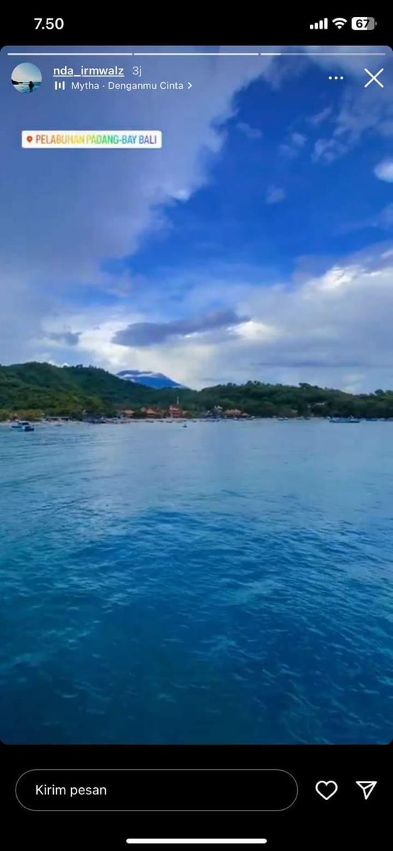 Privacy03748650's tweet photo. Jalan2 bisa. Bayar utang gabisa 😭 jaman sekarang ngeri2 makin banyak org gila sok kaya sok hedon tp ngutang dan gabisa bayar @SandraIrmawati gatakut gituu dzolim sama org? Gatakut idupnya knp2 udh bikin org sakit hati? Semoga dpt azab ya.. Ehh hidayah maksudnya https://t.co/zw1JqSAimW