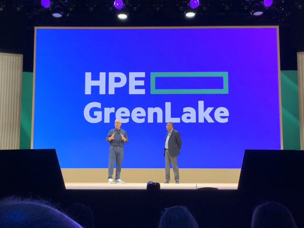 dhinchcliffe's tweet photo. Now @VMware #CEO @RaghuRaghuram is onstage with @AntonioNeri_HPE to explore integration of #VCF directly into @HPE_GreenLake.
#HPEDiscover @HPE #hybridcloud #privatcloud #cloud https://t.co/8IytP1801B
