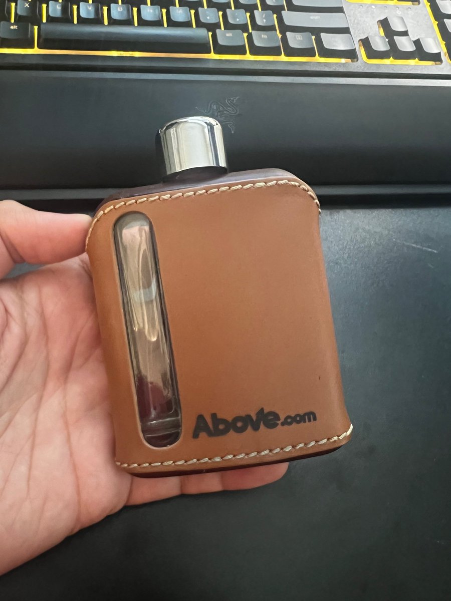 It was great meeting the Above Team @above_domain @theblor at @NamesCon in Austion recently 🙌

Thanks again for the snazzy flask 🫗