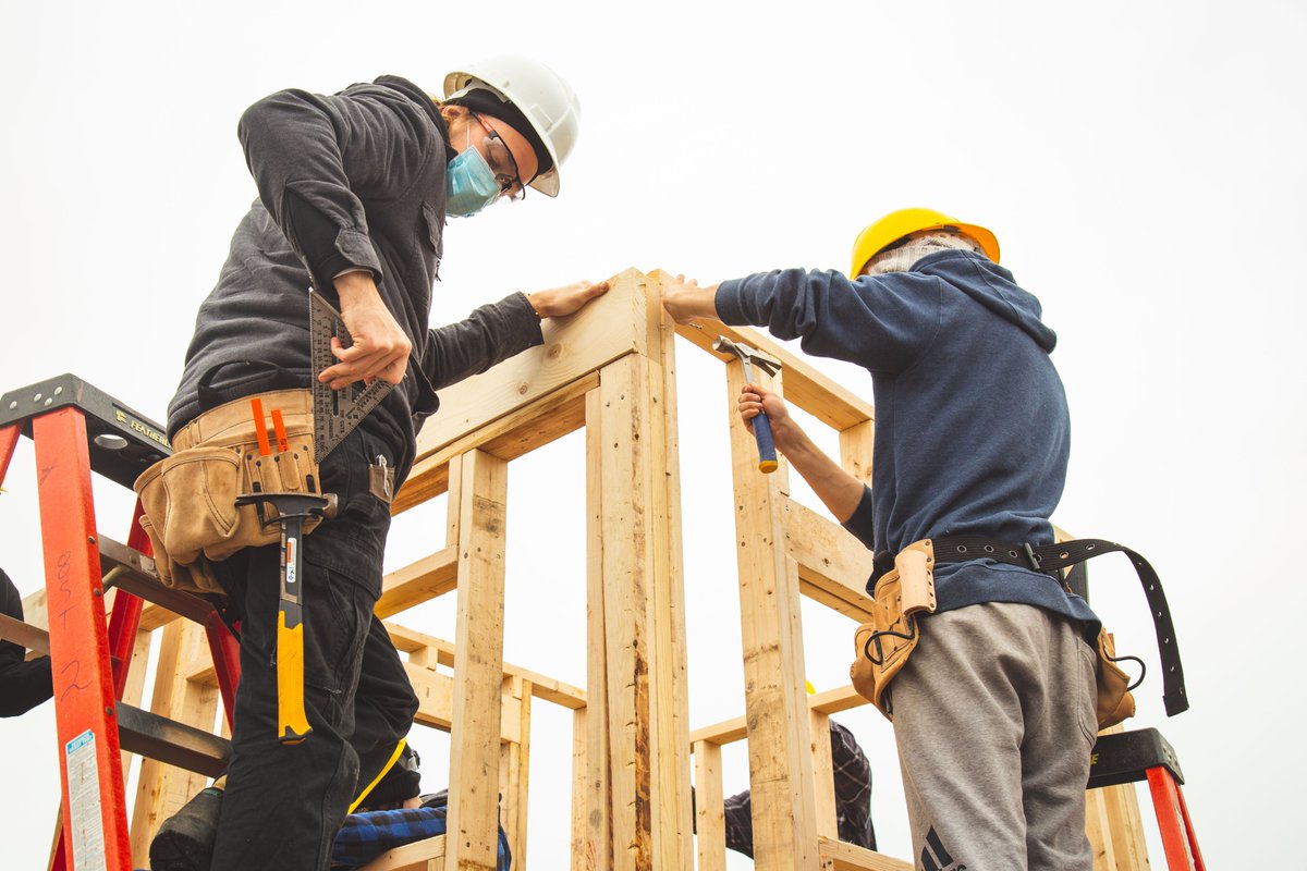 Learn more about the Schulich Builders scholarship program and apply by June 30: loyalistcollege.com/schulichbuilde…
