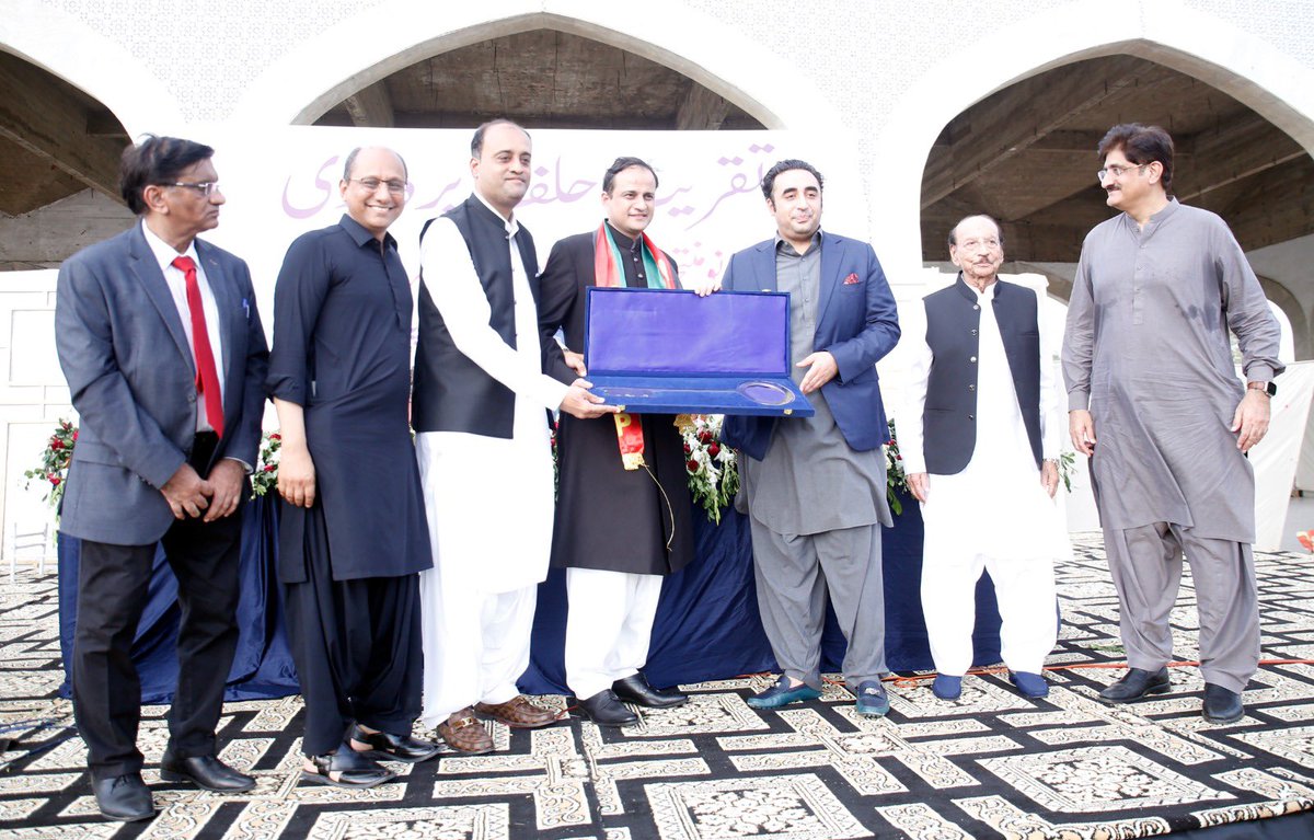 BabarSindhuPPP's tweet photo. Congrats #MayorKarachi @murtazawahab1 for oath taking and #duptymayorkarachi salman murad inshaAllah allahpak give you more success in your careeer inshahAllah you will do better for karachi and for pakistan.keep the good works💐💐💐💐💐🇱🇾🇱🇾🇱🇾🇵🇰🇵🇰🇵🇰🇵🇰 https://t.co/AsWf4IDugl