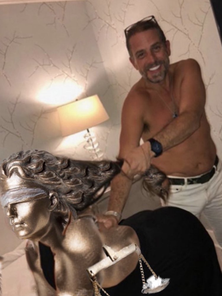 FedupFloridian_'s tweet image. But indict #PresidentTrump for locked declassified documents with limited access and fully cooperating with the feds requests. #2tier #HunterBidenisadespicalbledisgrace #anotherresultof#POTUSPedoPete’ssuccessfulparenting