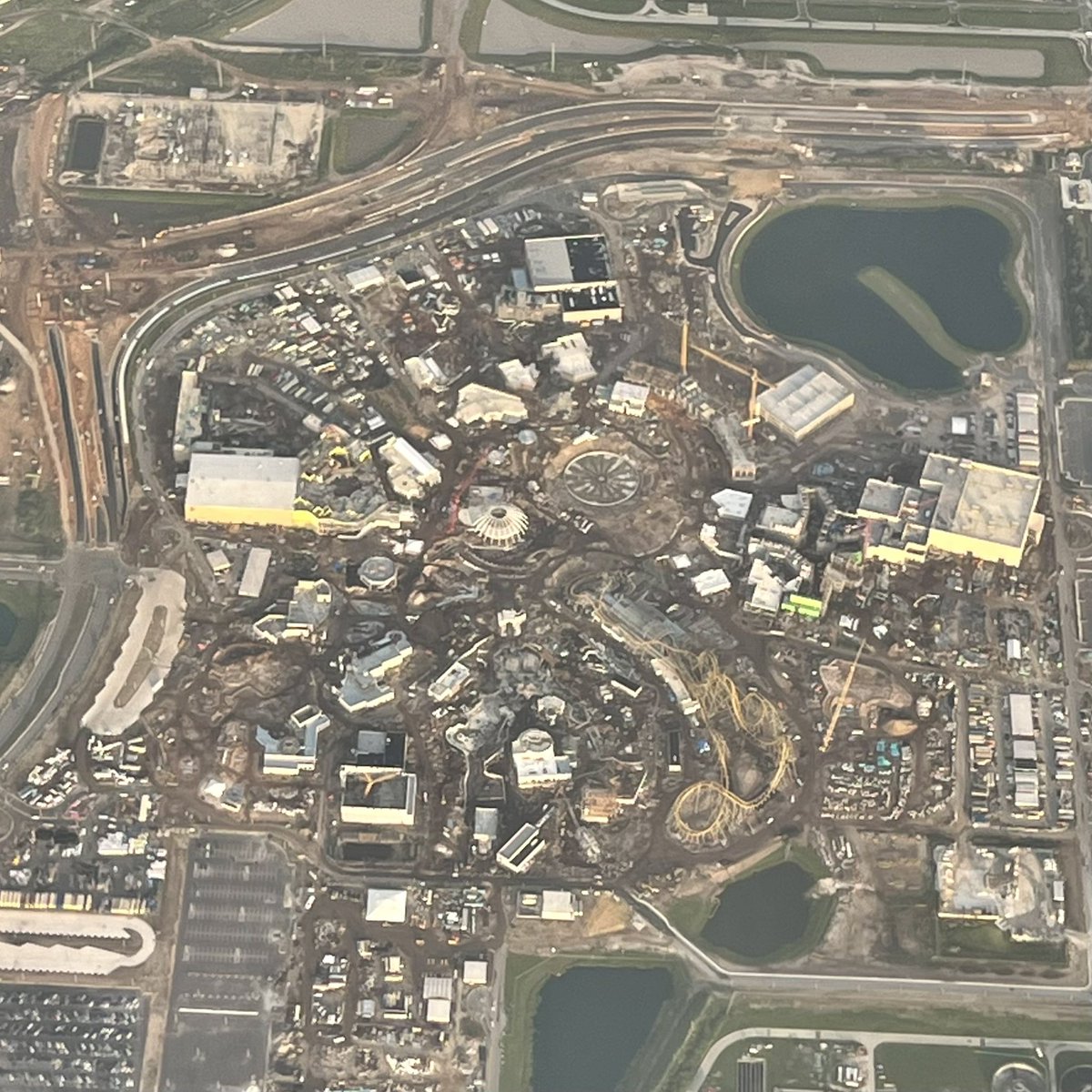 angelbarron's tweet photo. still not even close to the legend that is @bioreconstruct, but here’s another shot over the #epicuniverse construction site on my way into @MCO this morning! #universalorlando #aerialphotography https://t.co/l6Xr051jBc