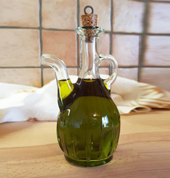 Healthy Recipes inspiration again! Drizzled, poured, sprayed, or dipped, characteristics of the olive oil chosen for this specific recipe. Visit - evoopremo.com/?post_type=pro……… for more... #oliveoil #healthy #olive #naturaloil #Evoopremo