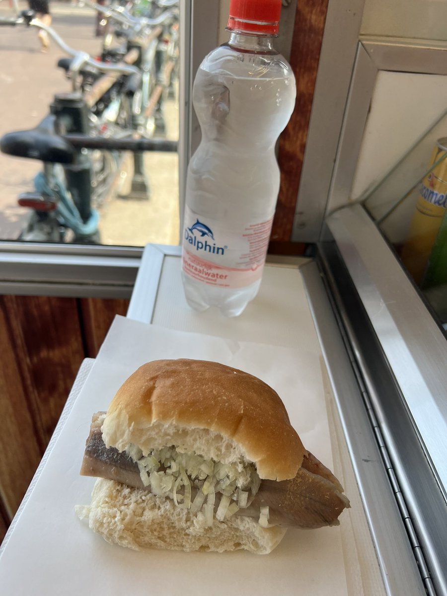 drjojo62's tweet photo. The delectable haring met ei or herring with onion sandwich in Amsterdam https://t.co/EvYTpUYZPf