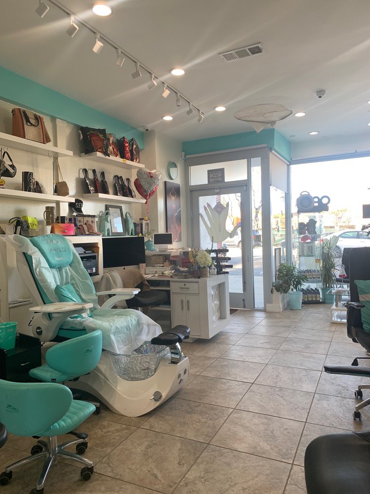The 10 Best Nail Salons in South Carolina!