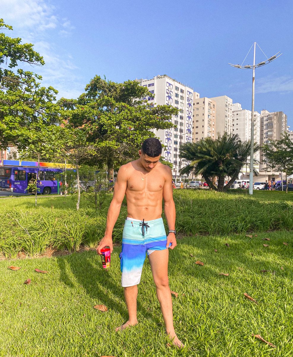 Marcusoliveiraw's tweet photo. “Quiero ahogarme en tu cuerpo” https://t.co/E8GX3DI6HK