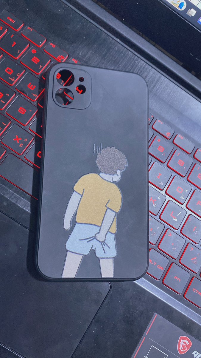 اليوم المهندسة أعطتني بونص عشان كڤر التلفون!🙂