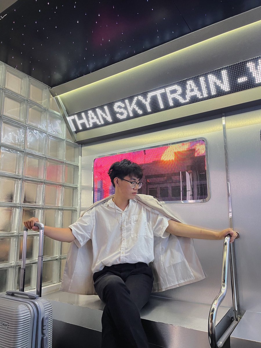 minhh_v's tweet photo. Sn bạn Ngân mà ai cũn chiến đét https://t.co/Jra5XOC9Xn