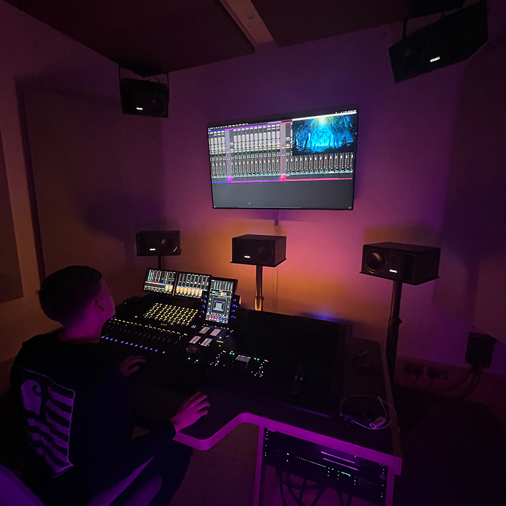 dBs_Institute's tweet image. At dBs Institute, we’re proud to be the first UK-based higher education institute to integrate spatial audio mixing in Dolby Atmos into our curriculum. 

Find out how these facilities are helping our students here: eu1.hubs.ly/H047mwY0

#spatialaudio #3daudio #dolbyatmosmix