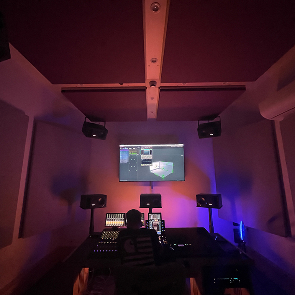 dBs_Institute's tweet image. At dBs Institute, we’re proud to be the first UK-based higher education institute to integrate spatial audio mixing in Dolby Atmos into our curriculum. 

Find out how these facilities are helping our students here: eu1.hubs.ly/H047mwY0

#spatialaudio #3daudio #dolbyatmosmix