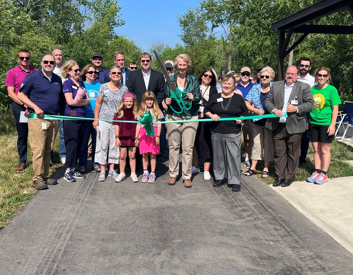 INdnrnews's tweet photo. A longer Pennsy: Hancock County has a longer path after today's dedication of the recently completed Pennsy Trail extension. The 1.32-mile asphalt multi-use trail was constructed by the county with help from a $670,803 #NextLevelTrails grant. Details: https://t.co/DDPSnk7uyP https://t.co/xP7bvyWddN