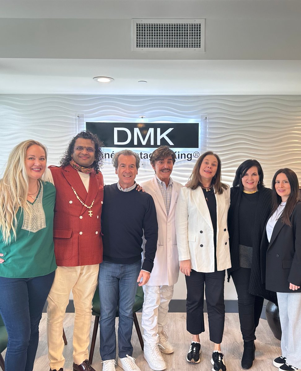 DMK International is thrilled to announce our newest distributor partnership in Italy! 🌟

Stay tuned for updates and exclusive events as we embark on this incredible journey together. Let's give a warm welcome to our new Italian #DMKFamily! 💚

#DMKItaly #NewPartnership