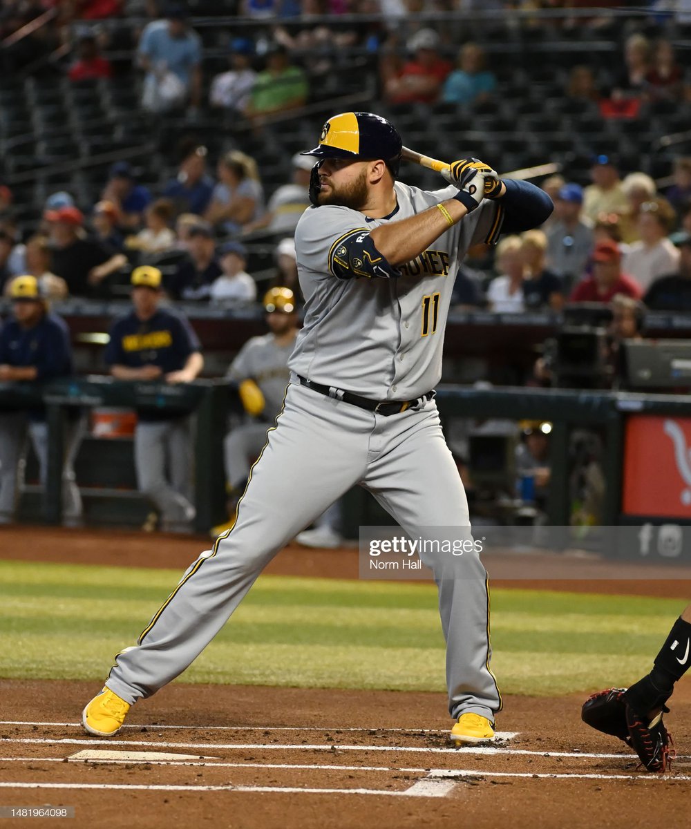 wauksports's tweet photo. Just Announced!!  Public in store autograph signing with @Brewers infielder ROWDY TELLEZ @wauksports August 24th 5:30-6pm.  More info &amp; to get tickets go to https://t.co/ZmYWWTypv5.  Like &amp; RT for chance to win FREE photo! @Inthegameautos @BrewerNation  @Dario_Melendez #Brewers https://t.co/g4Onr5BkMh