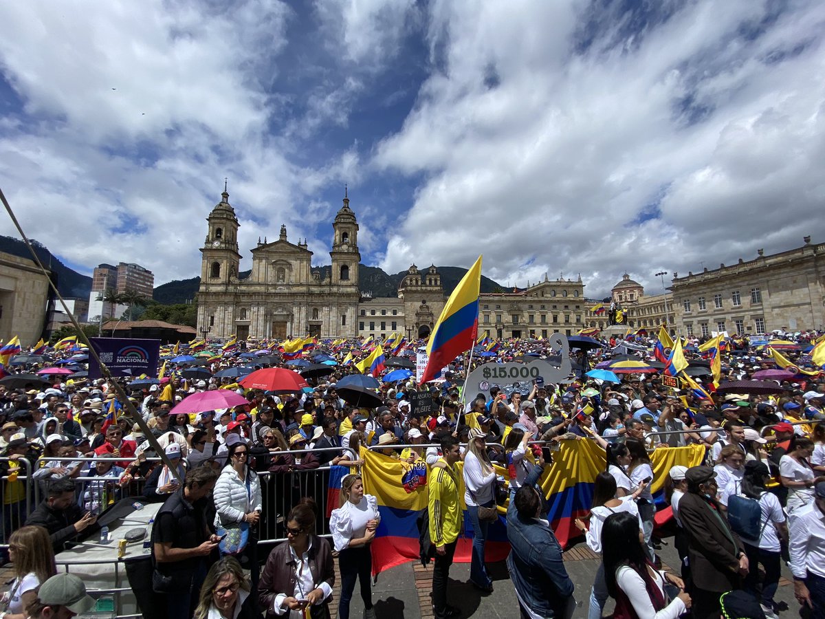 Danielbricen's tweet photo. Bogotá. Una marcha sin contratistas ni funcionarios públicos obligados.

Todos a una voz en contra del mal gobierno de Gustavo Petro.

#TodosALaCalle20J #LaMarchaDeLaMayoria https://t.co/Gu6Ogp9H8n