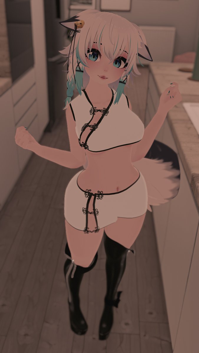 Hewoooo~ 🦊

#vtuber #foxgirl #vrchat